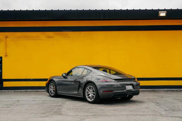 2021 Porsche 718 Cayman T