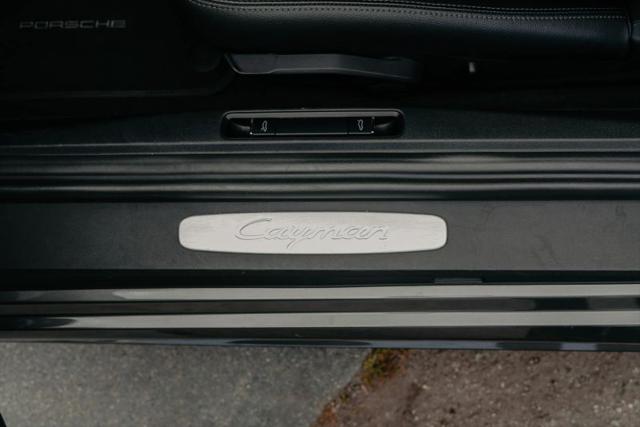 2021 Porsche 718 Cayman T
