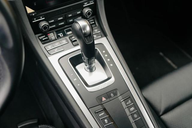2021 Porsche 718 Cayman T