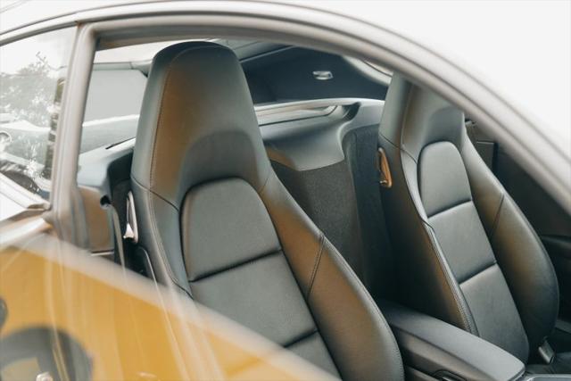 2021 Porsche 718 Cayman T