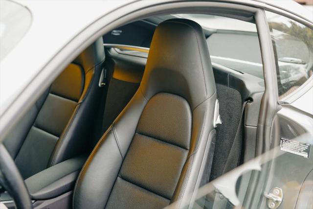 2021 Porsche 718 Cayman T