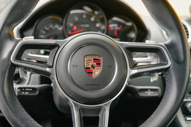 2021 Porsche 718 Cayman T