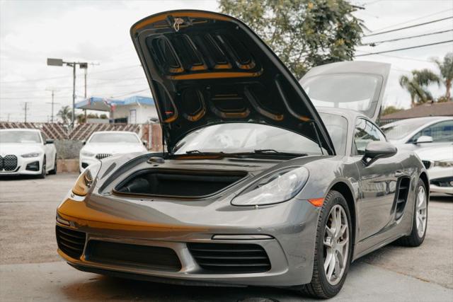 2021 Porsche 718 Cayman T
