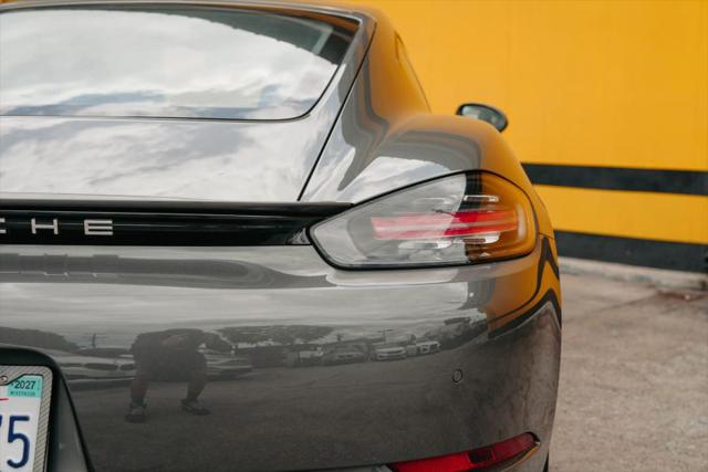 2021 Porsche 718 Cayman T