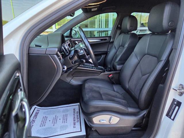 2017 Porsche Macan Base