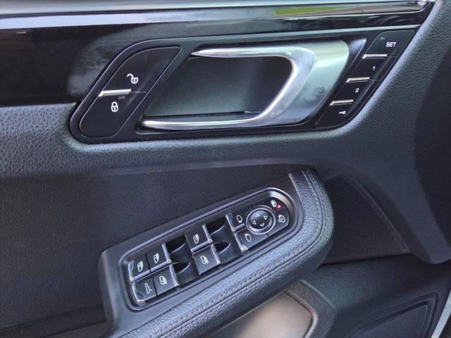 2017 Porsche Macan Base