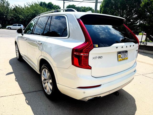 2016 Volvo XC90 T6 Momentum