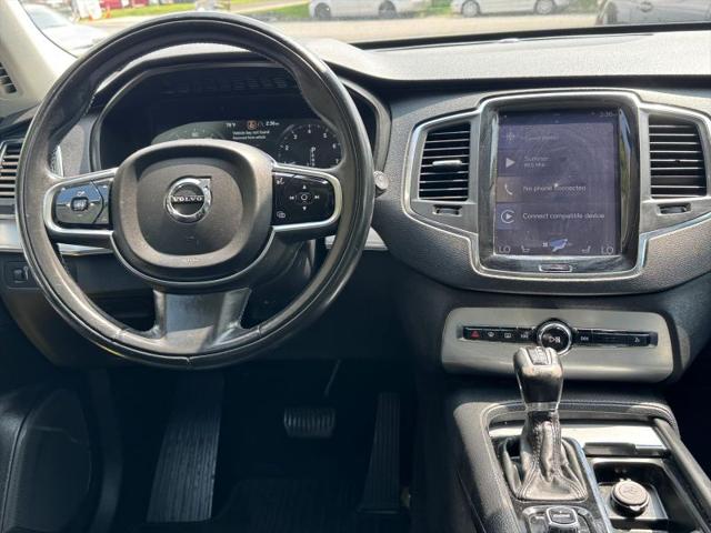2016 Volvo XC90 T6 Momentum