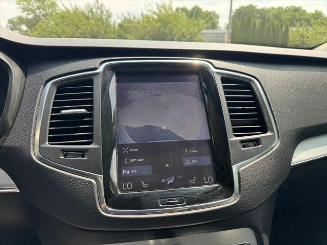 2016 Volvo XC90 T6 Momentum