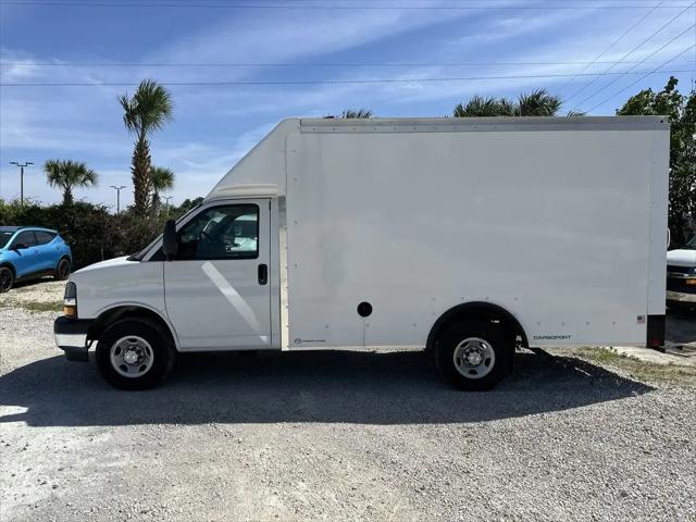 2025 Chevrolet Express Cutaway Work Van