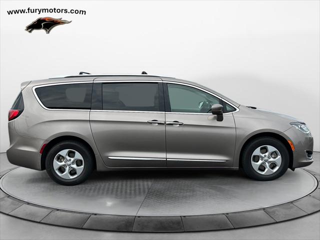2018 Chrysler Pacifica Hybrid Touring L