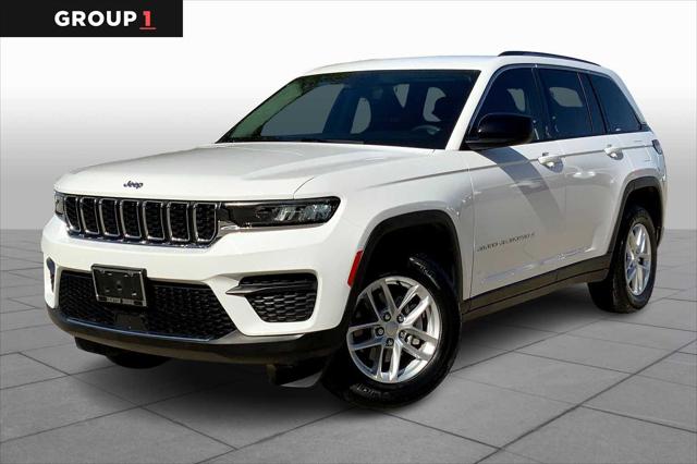 2023 Jeep Grand Cherokee Laredo 4x4