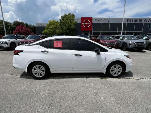 2021 Nissan Versa S Xtronic CVT