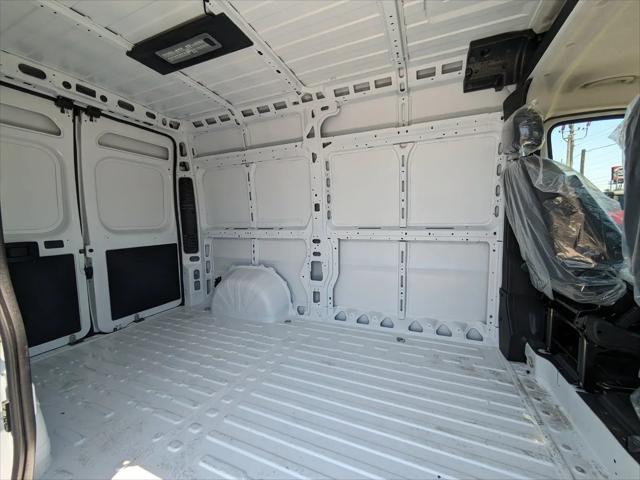 2025 Ram ProMaster Cargo Van Tradesman High Roof 136 WB w/Pass Seat