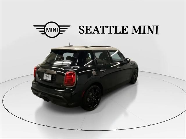 2023 MINI Hardtop Cooper S