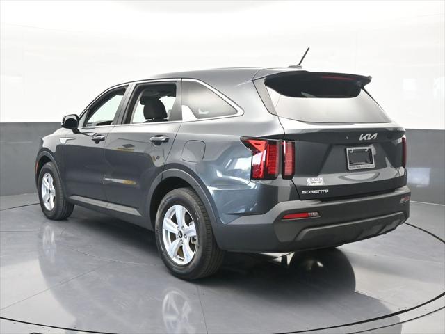 2023 Kia Sorento LX