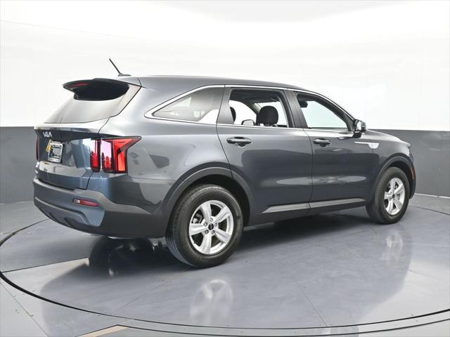 2023 Kia Sorento LX