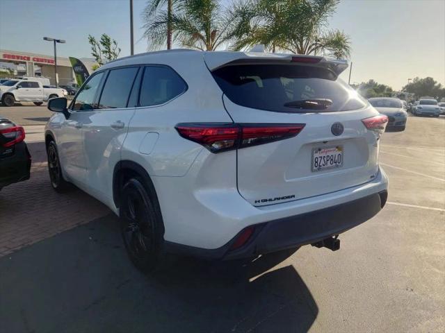 2022 Toyota Highlander Hybrid XLE