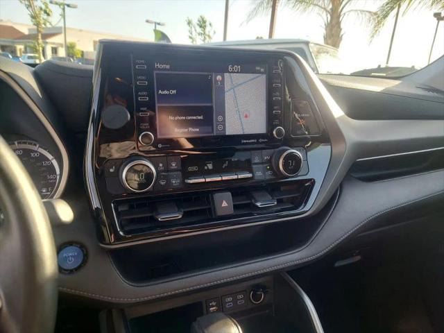 2022 Toyota Highlander Hybrid XLE