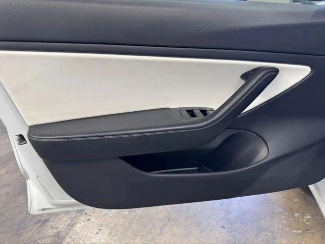 2019 Tesla Model 3 Mid Range