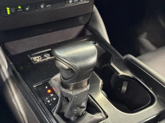 2023 Lexus ES 300h 300h