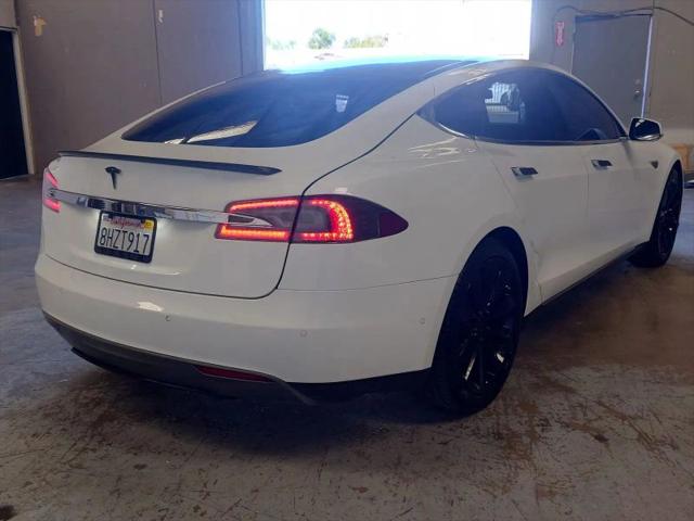 2015 Tesla Model S 70