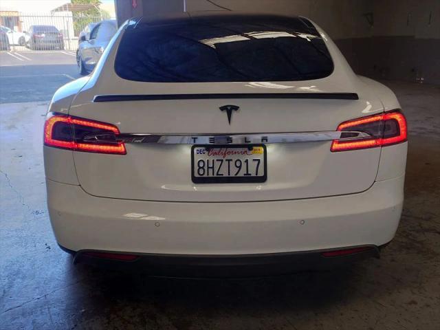 2015 Tesla Model S 70