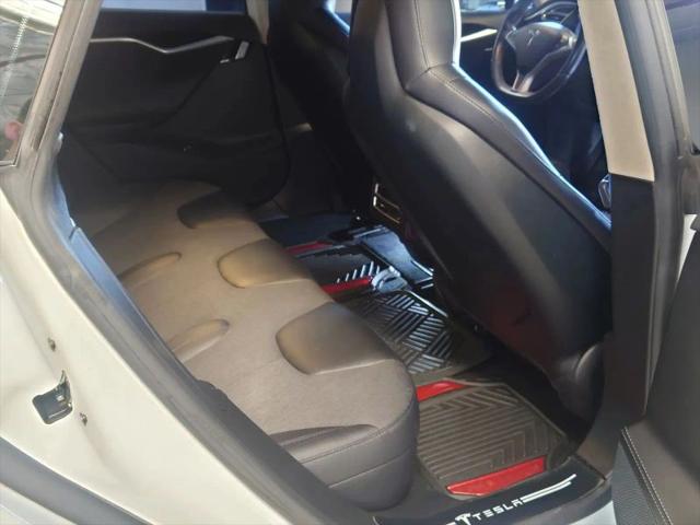 2015 Tesla Model S 70