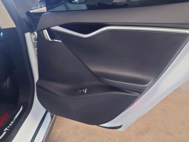 2015 Tesla Model S 70