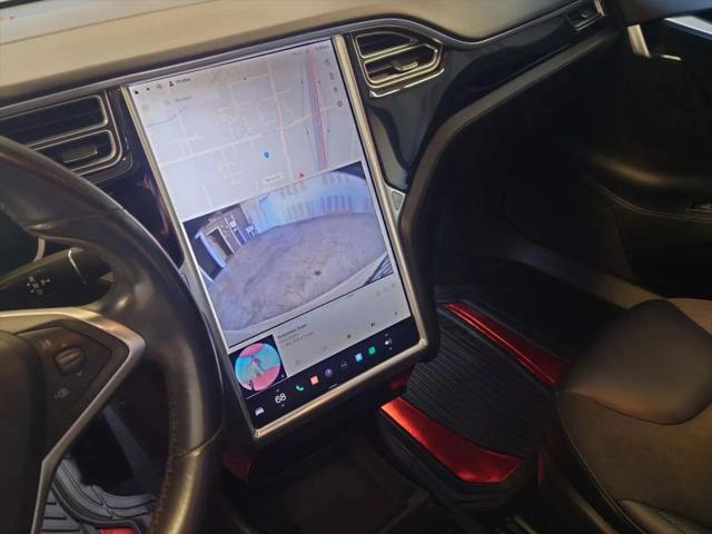 2015 Tesla Model S 70