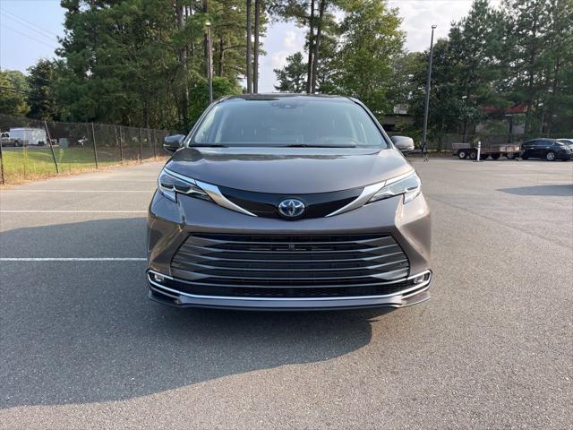2022 Toyota Sienna Platinum