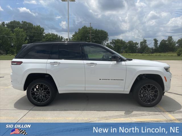 2025 Jeep Grand Cherokee GRAND CHEROKEE SUMMIT RESERVE 4X4