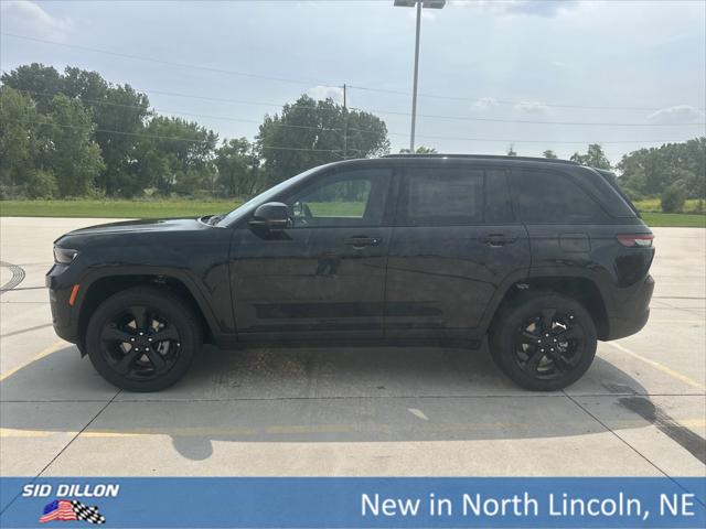 2025 Jeep Grand Cherokee GRAND CHEROKEE ALTITUDE 4X4
