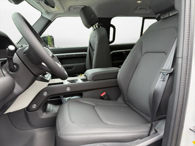 2025 Land Rover Defender 110 P400 S
