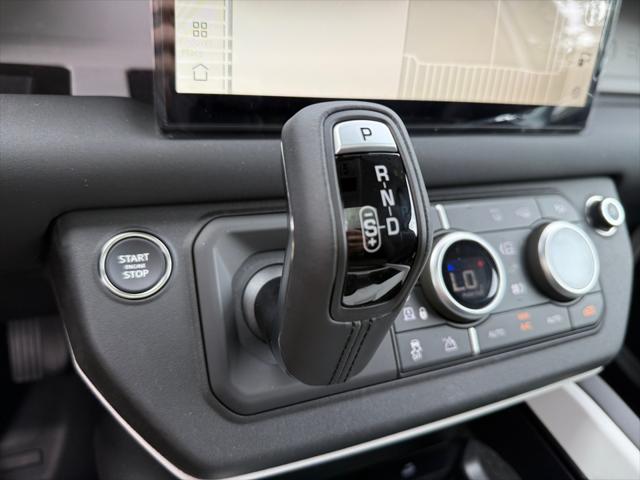 2025 Land Rover Defender 110 P400 S