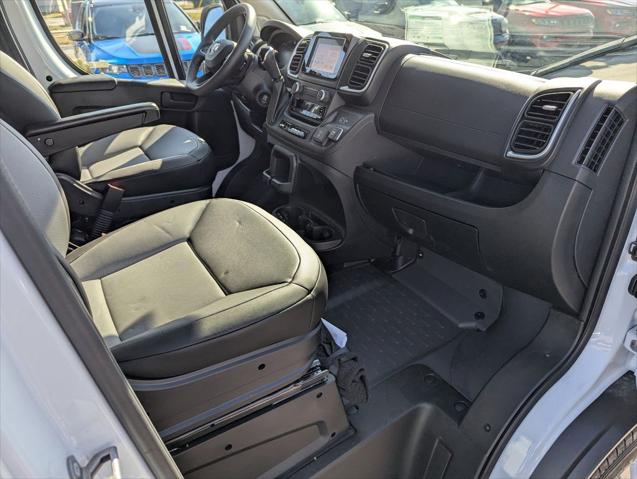 2026 Ram ProMaster Cargo Van SLT