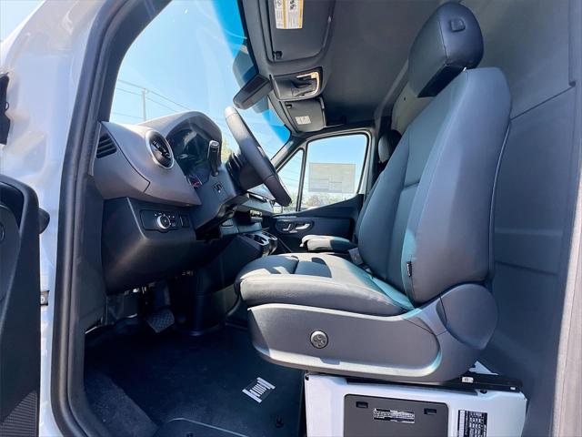 2025 Mercedes-Benz Sprinter 2500 Standard Roof 4-Cyl Diesel HO