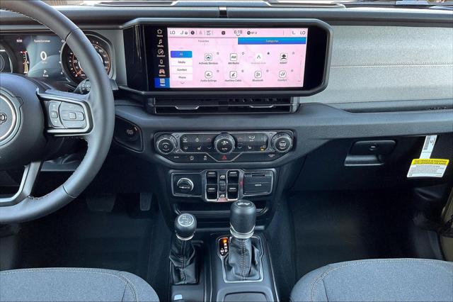 2025 Jeep Wrangler 4-Door Summit 4x4