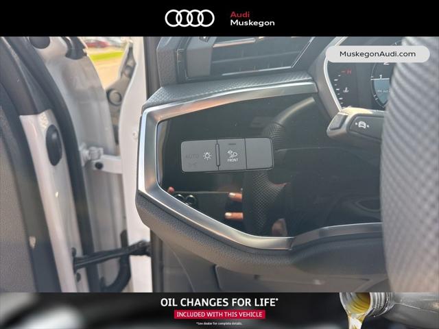 2025 Audi Q3 Premium 45 TFSI S line quattro Tiptronic