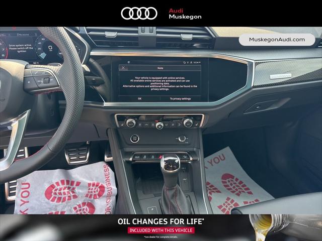 2025 Audi Q3 Premium 45 TFSI S line quattro Tiptronic