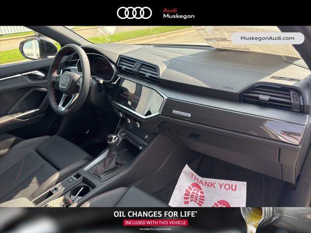 2025 Audi Q3 Premium 45 TFSI S line quattro Tiptronic
