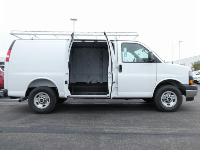 2025 GMC Savana Cargo RWD 3500 Regular Wheelbase Work Van
