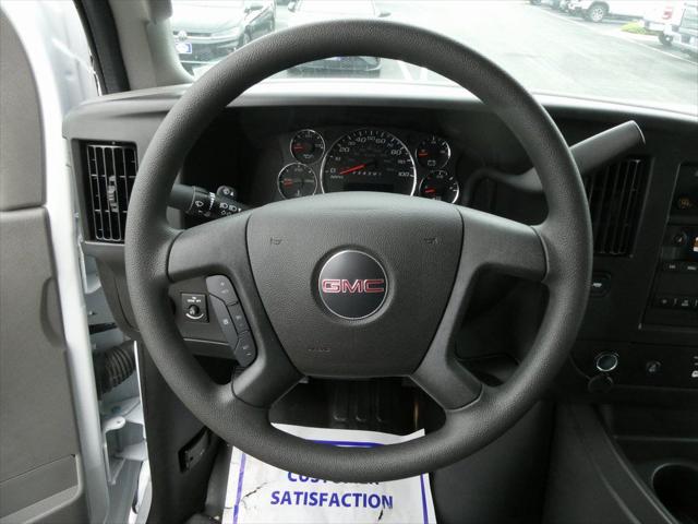 2025 GMC Savana Cargo RWD 3500 Regular Wheelbase Work Van