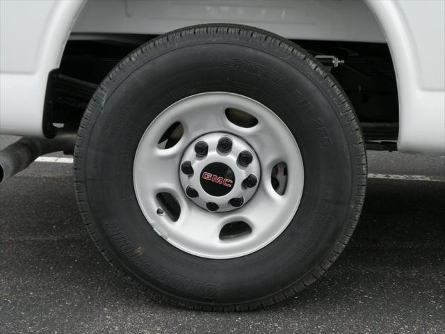 2025 GMC Savana Cargo RWD 3500 Regular Wheelbase Work Van
