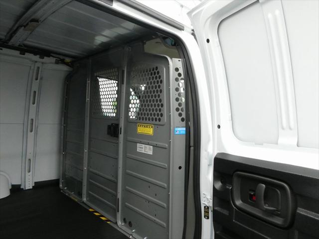 2025 GMC Savana Cargo RWD 3500 Regular Wheelbase Work Van