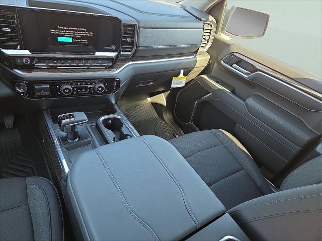2026 Chevrolet Silverado 1500 4WD Crew Cab Standard Bed LT