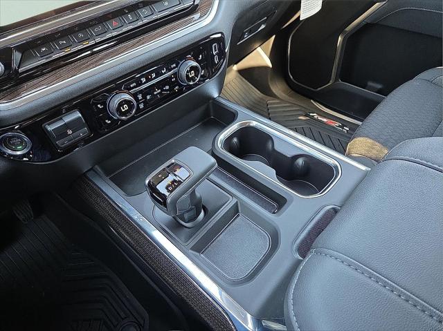 2026 Chevrolet Silverado 1500 4WD Crew Cab Standard Bed LT