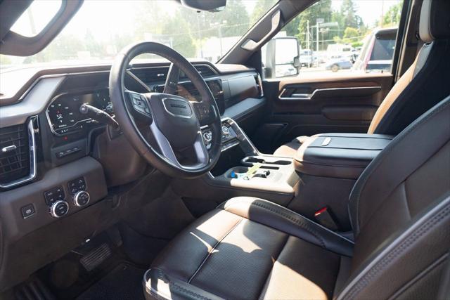 2025 GMC Sierra 3500HD Denali