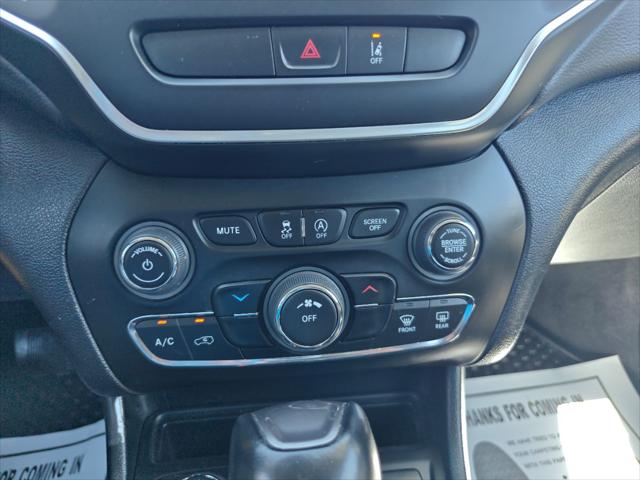 2022 Jeep Cherokee X 4x4