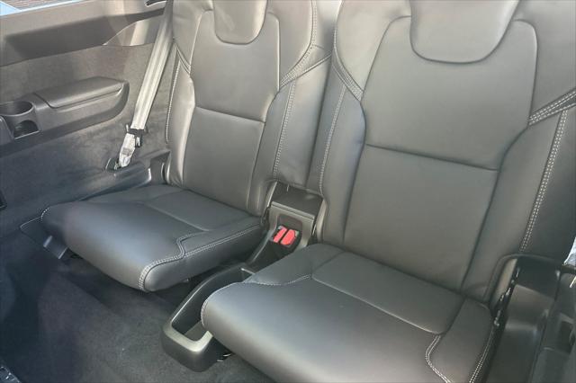 2026 Volvo XC90 B5 Ultra 6-Seater
